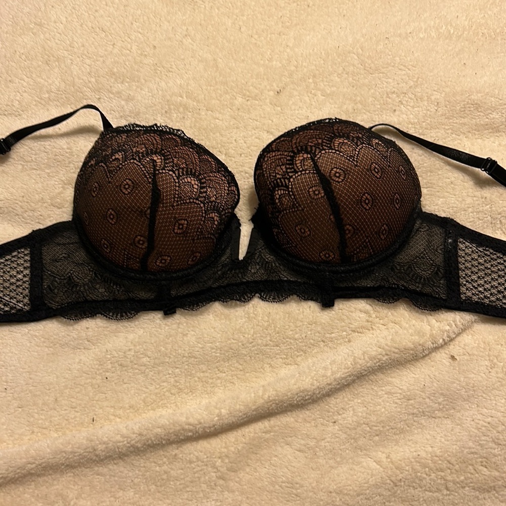 Black lace bra
